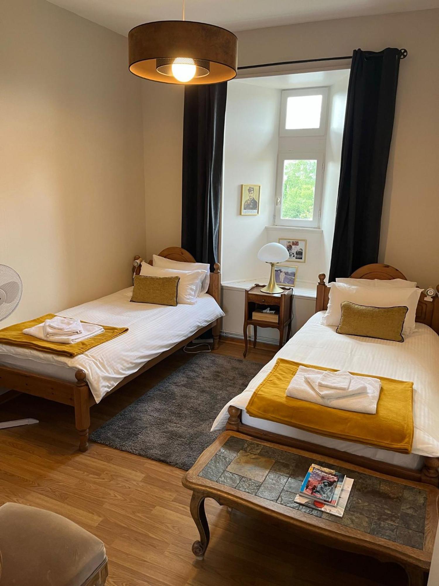 La Fiere Bridge Guest House Amfreville  Exterior foto