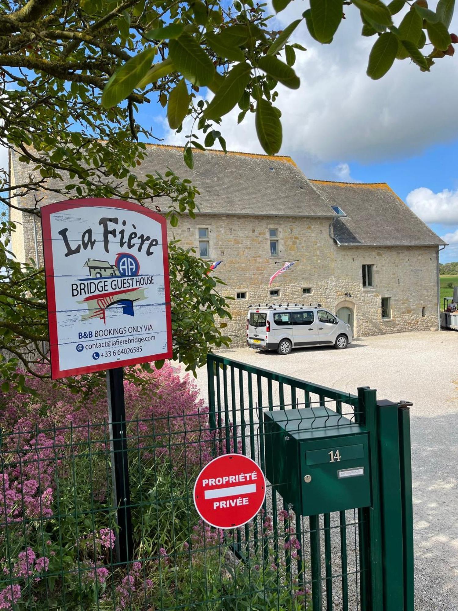 La Fiere Bridge Guest House Amfreville  Exterior foto